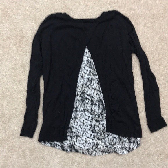 Cute open back sweater - Picture 2 of 2